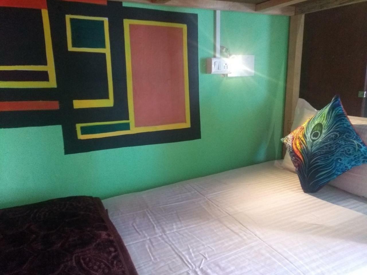 Хостел La Vaca India Mcleodganj Маклеод-Гандж Екстер'єр фото